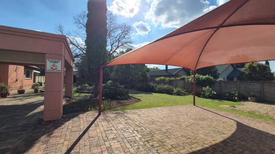 3 Bedroom Property for Sale in Roodia Free State